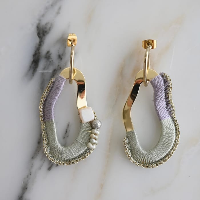 パドー刺繍ピアス／イヤリング
